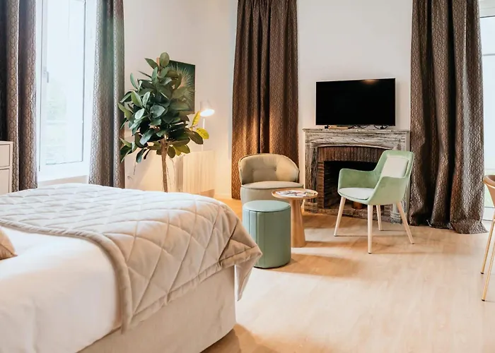 Hotel pres du College: Domitys Les Sequanes
