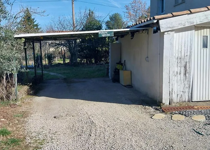 Domaine de Lazuel à 2,5km du centre ville