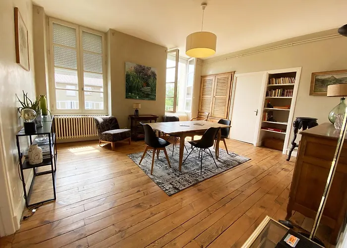 Chez Catherine Appartement 1 A 6 Personnes Calme Et Chaleureux En Centre Ville