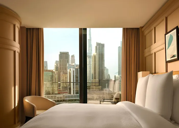 Resort: The Lana - Dorchester Collection