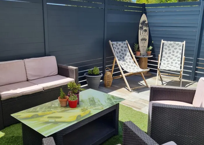 T2 Recent + Plage A 10Min + Clim + Rez De Jardin