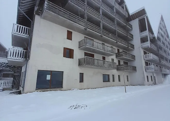 T2 confortable - Piscine chauffée - Super Besse
