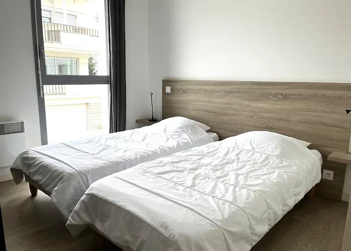Appartement 3 Etoiles A 50M De La Plage De Royan Avec Terrasse Et Parking Prive - Fr-1-539-2