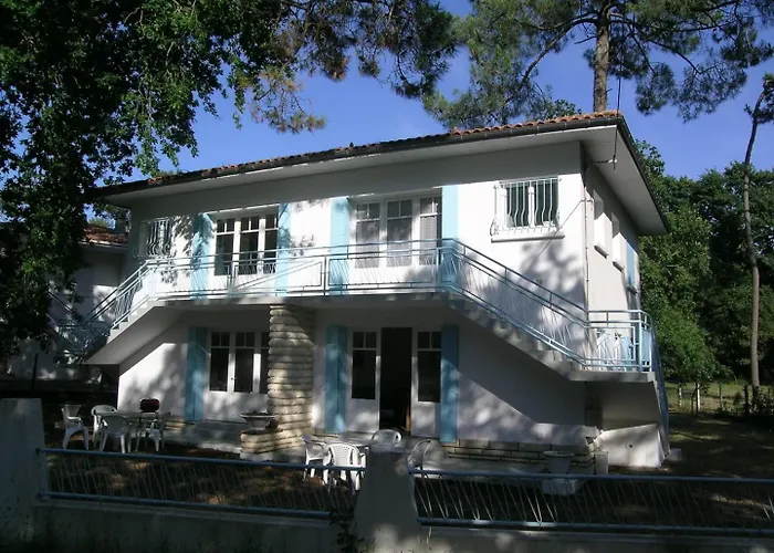 Ronce-les-Bains - APPARTEMENT REZ-DE-CHAUSSEE gauche - 90m de la PLAGE