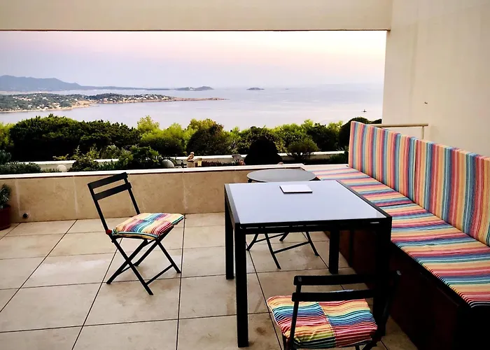 Nice Apartment For 4 Terrace With Sea View