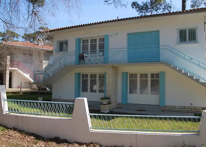 Ronce-les-Bains - APPARTEMENT 1er ETAGE gauche - 90m de la PLAGE