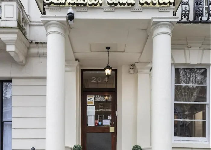 Lancaster Court Hotel