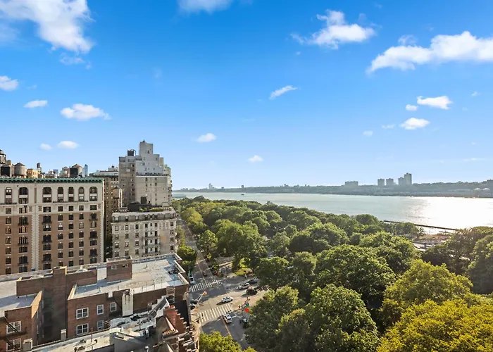 Hôtel pour familles: Riverside Tower Hotel