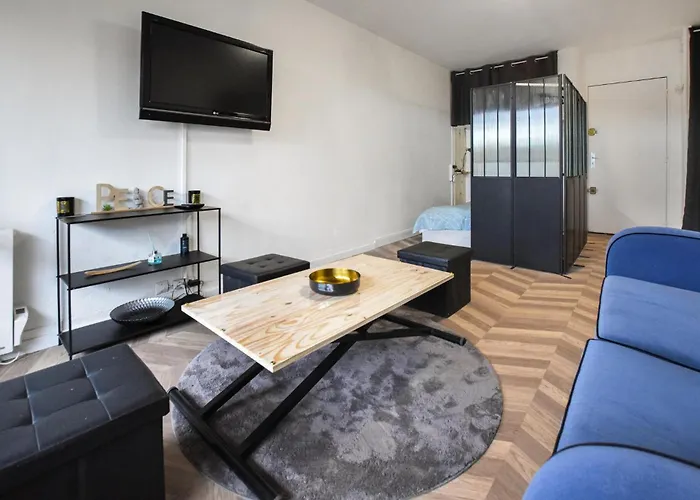 Cozy Apartment In Houlgate With Wifi