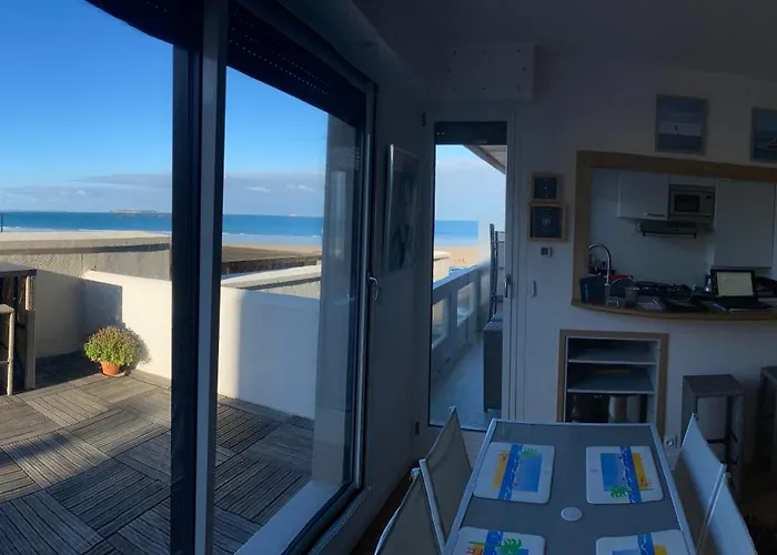 La Caravelle au plus près de la mer