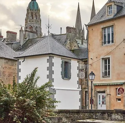 Petite Maison De France