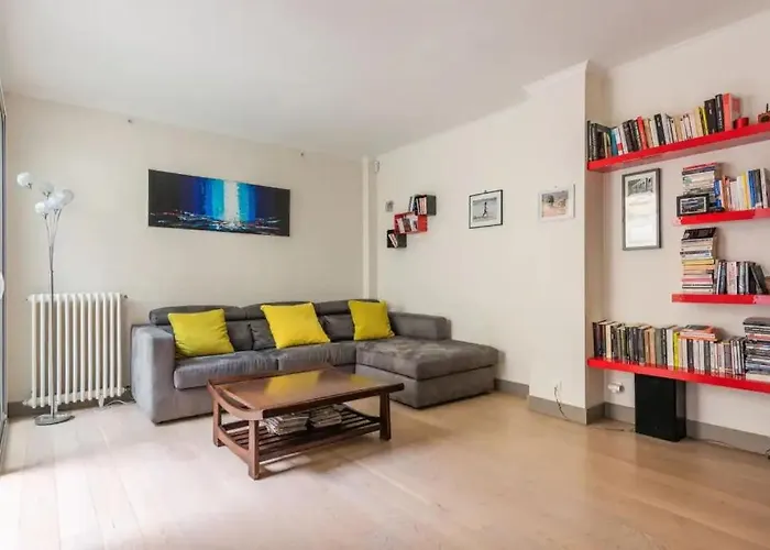 Villa: Family House Bordeaux
