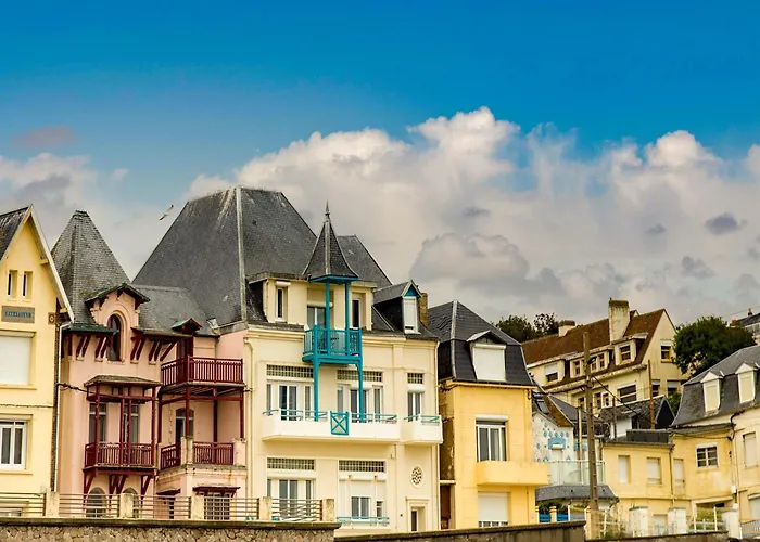 Le COURLIS vue panoramique sur la mer, balcons