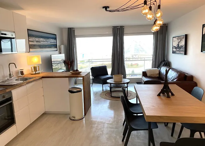 T2 cabine traversant vue front de mer Le Touquet Paris-Plage