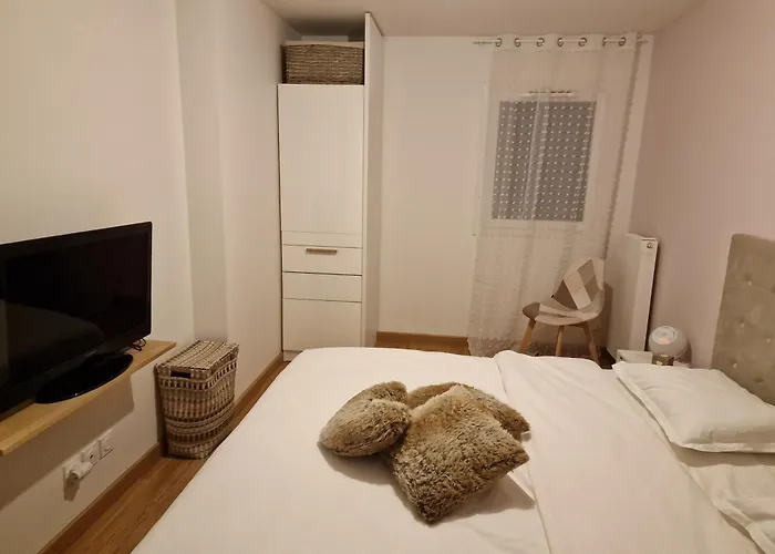 Residence Neuve Avec Parking Interieur Et Balcon