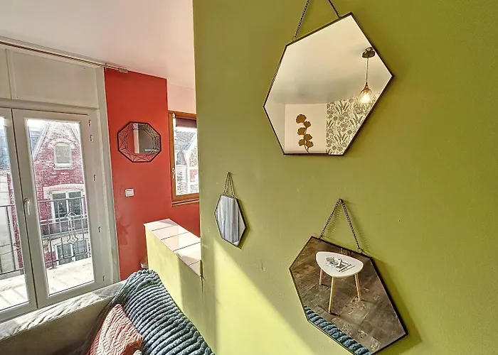 Appartement à 30 m de la plage - balcon - proche Centre - WIFI -Le Cérès 3