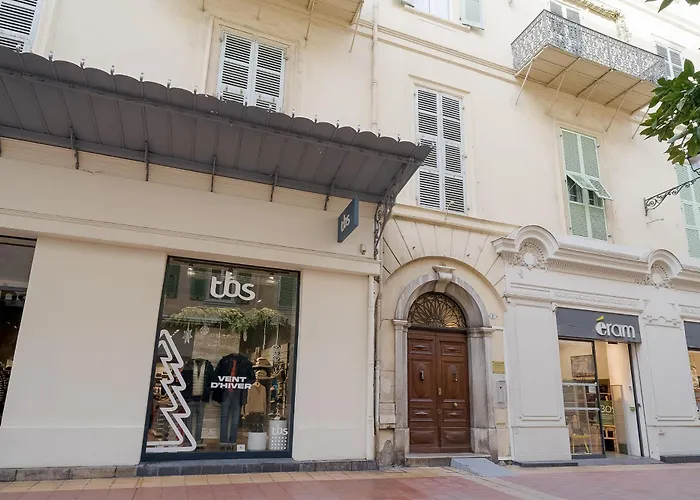Pied-A-Terre Saint Michel