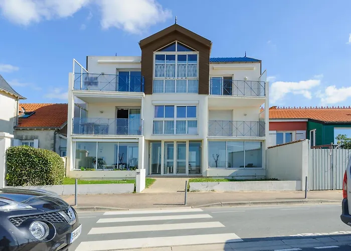 Appartement T2 à 50m de la Plage, Balcon, Wifi, Tout Confort, 4 Pers, Châtelaillon-Plage - FR-1-258-189