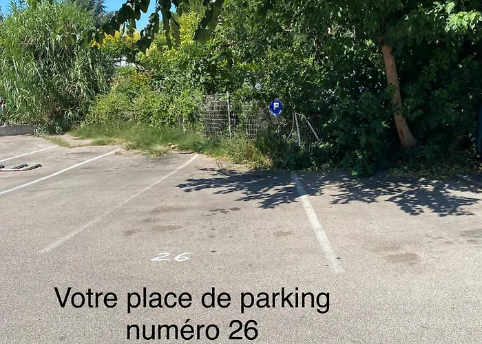 Centre Ville, Parking Prive