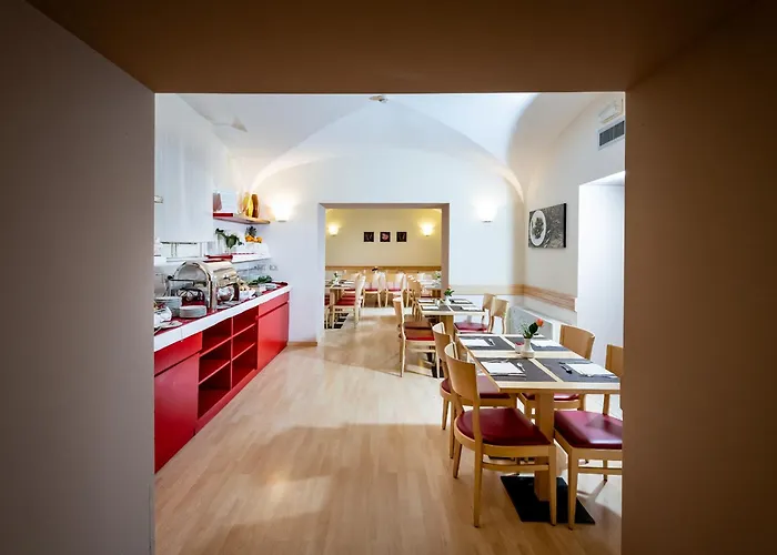 Hôtel 4 étoiles: Hotel Garibaldi