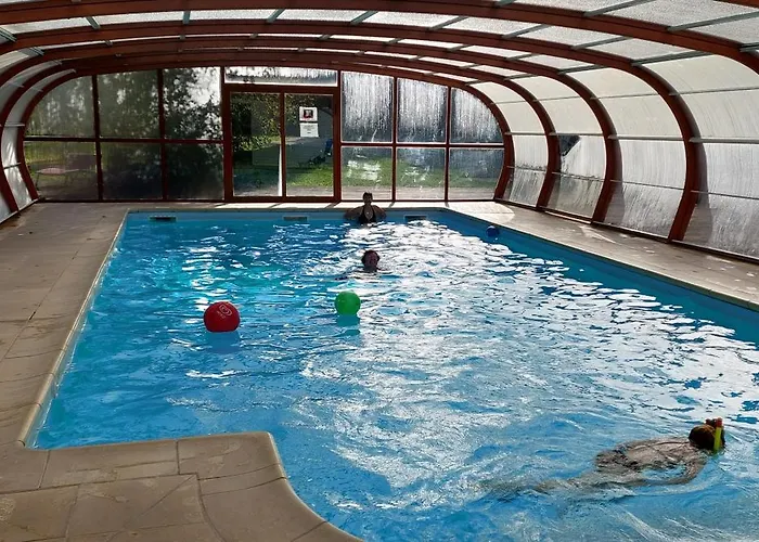 Hôtel Ping Pong: Le Village de la Champagne - Slowmoov