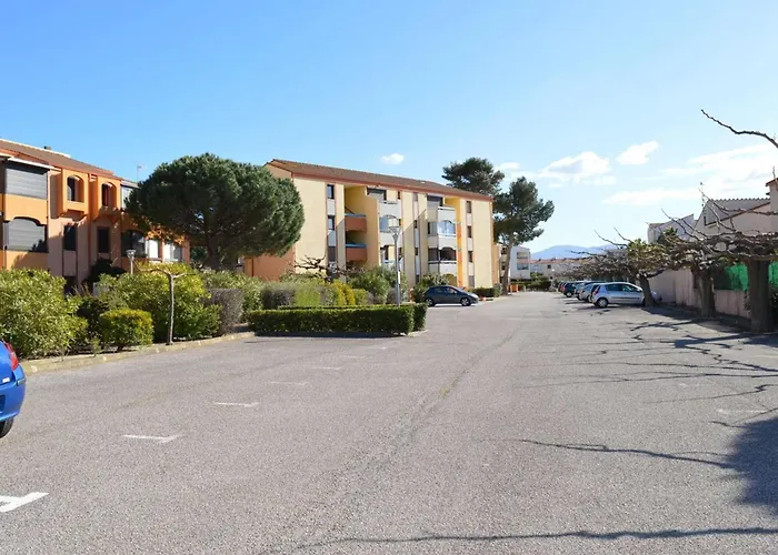 Appartement 2 Pieces Avec Terrasse, Parking, Proche Plage Et Centre - Fr-1-225D-179