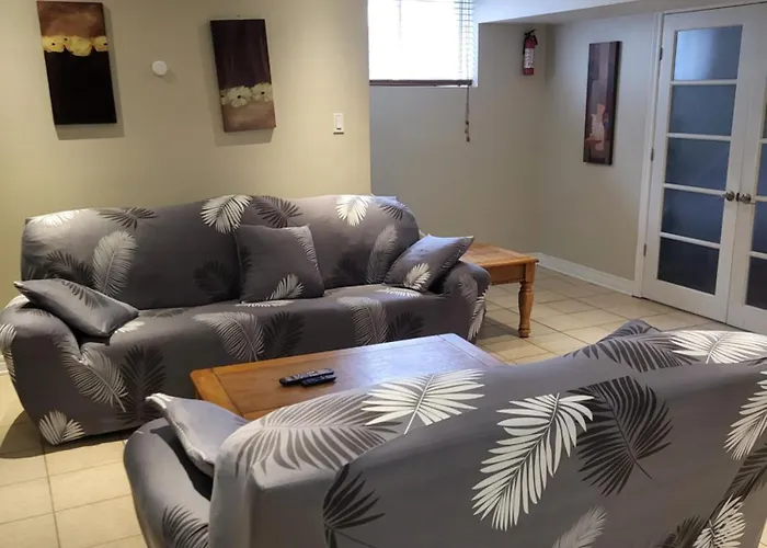 Lovely Guest Entire Apartment Minutes From Airport