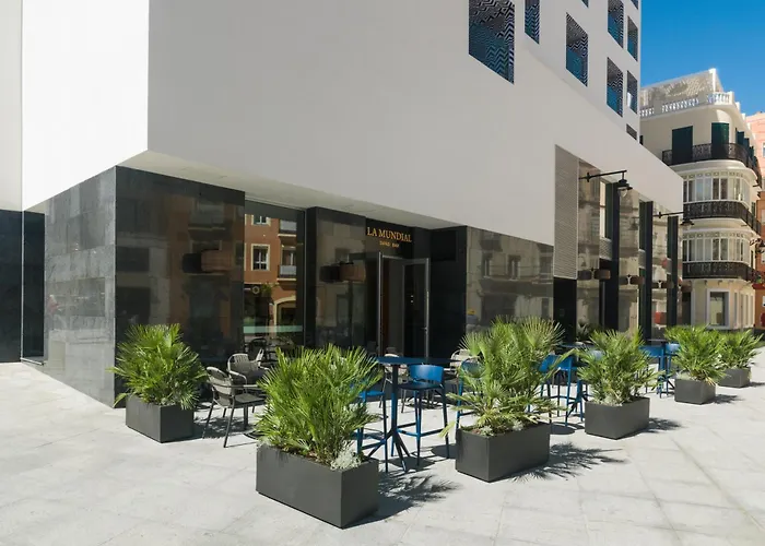 Hôtel pour familles: H10 Croma Malaga