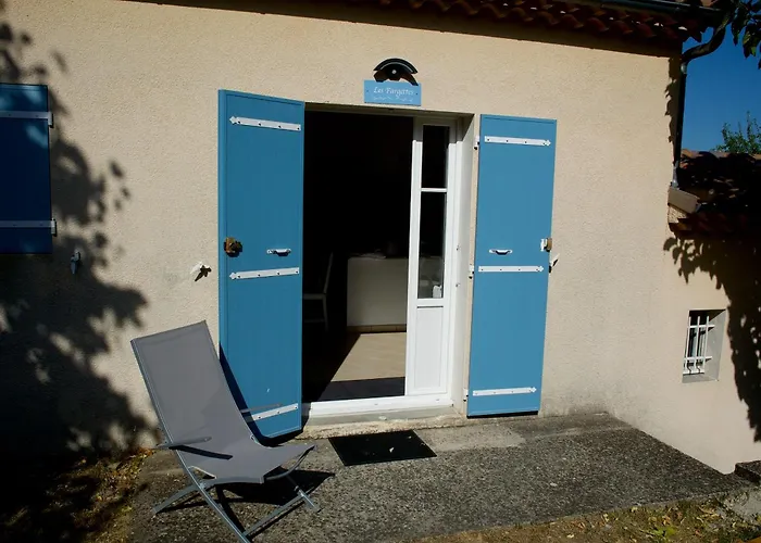 Nid douillet - LES FARGETTES - superbe vue - charmante petite maison avec jardin - 2 pièces à Privas