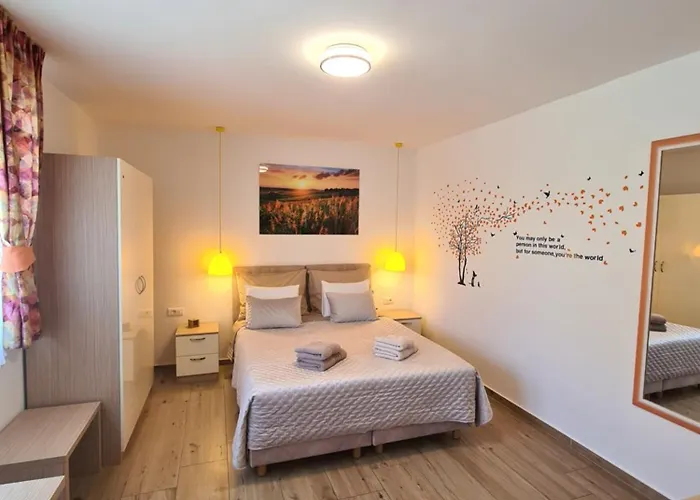 Hôtel avec vue: Coloured Rooms