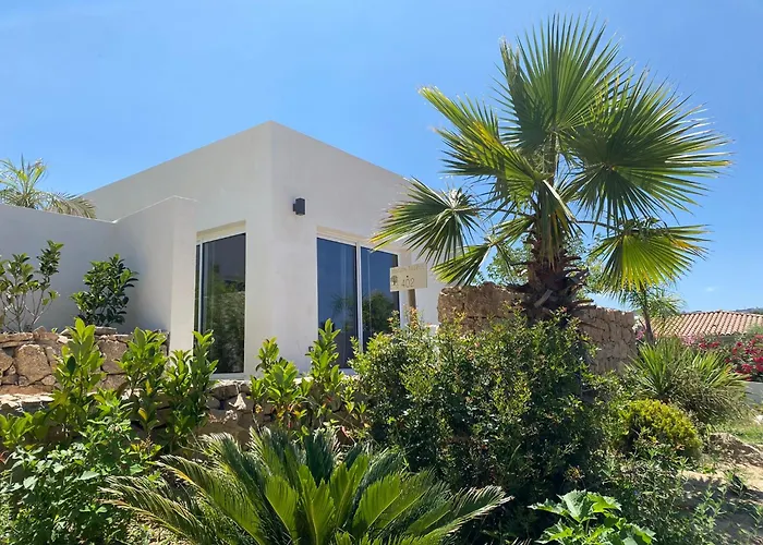 Bella Vista Hotel, Suites & Maisons