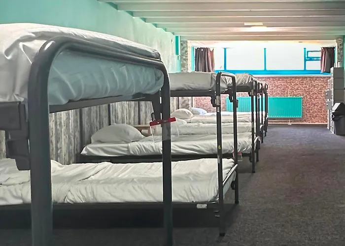 Hôtel de plage: The Flying Pig Beach Hostel Age 18 To 40