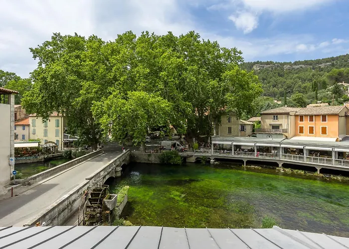 Location Maison Vacances Le Château Olive Et Raisin