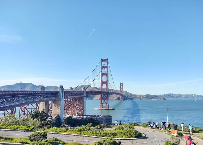 Ith San Francisco Pacific Tradewinds Backpacker