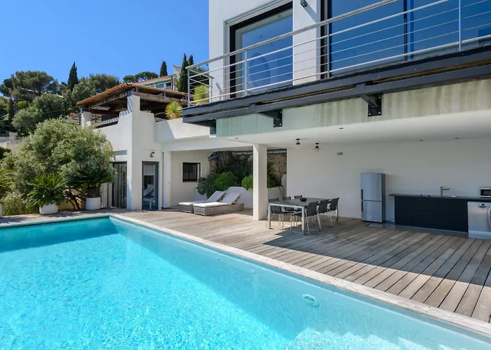 Villa avec piscine: Villa Canaille par Dodo-à-Cassis