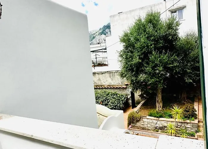 Villa La Zagara By rooms