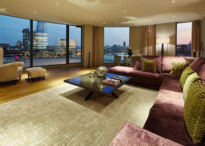 Hôtel de l'aéroport: Cheval Three Quays At The Tower Of London