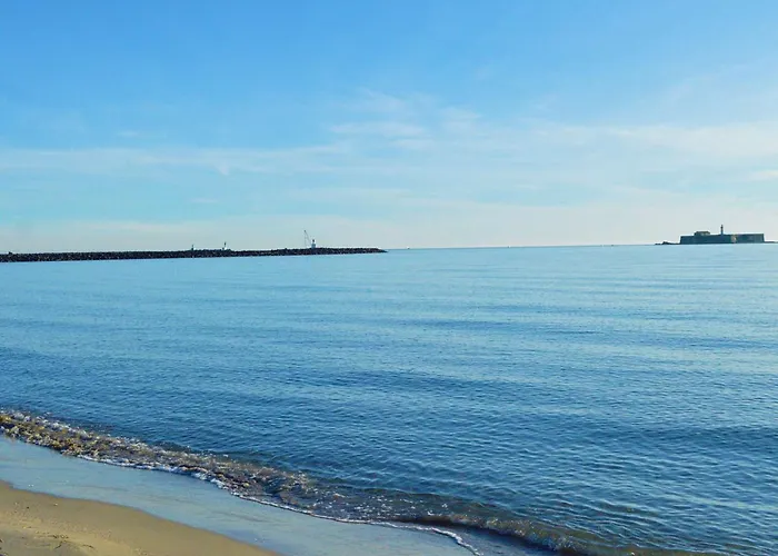 Appartement T3 Avec Terrasse, Piscine, Tennis Et Parking A 300M De La Plage - Cap D'Agde - Fr-1-249-84