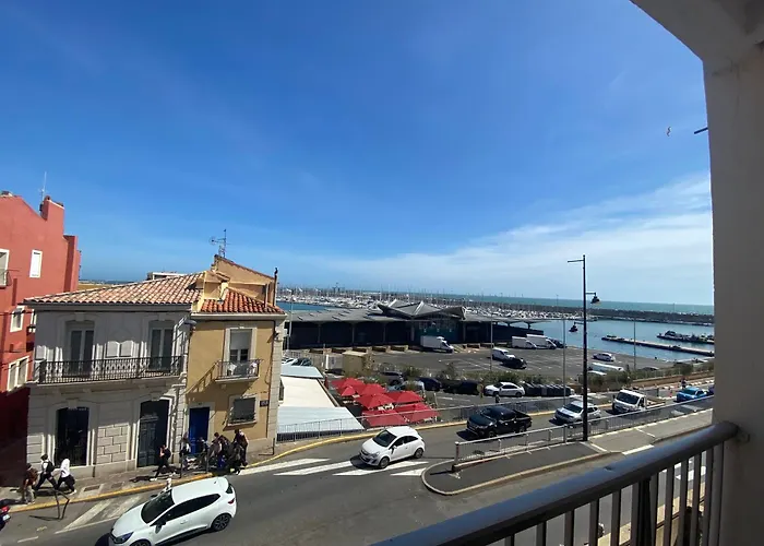 T2 La Singuliere
