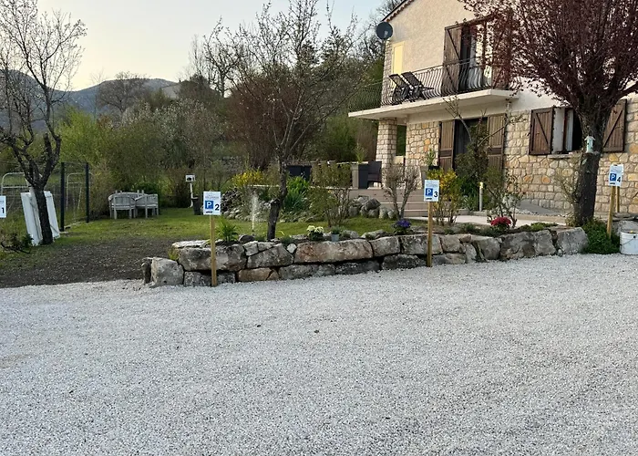 Bnb Castellane Chambre d'Hotes B&B