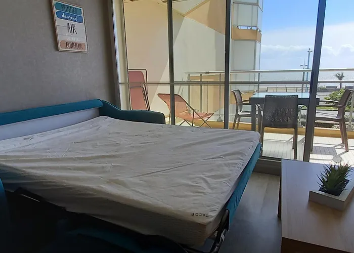 Appartement 1 Chambre Face A La Mer Avec Balcon, Wifi Et Parking Prive A Saint Jean De Monts - Fr-1-323-255