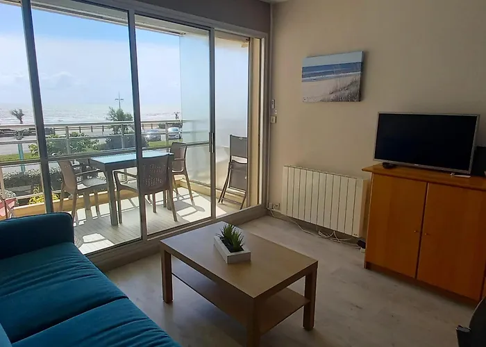 Appartement 1 Chambre Face A La Mer Avec Balcon, Wifi Et Parking Prive A Saint Jean De Monts - Fr-1-323-255