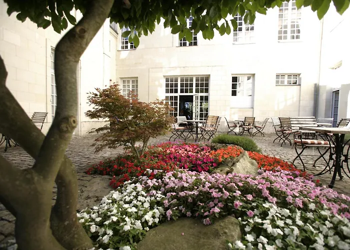 Hôtel de golf: Hôtel Anne d'Anjou, The Originals Collection