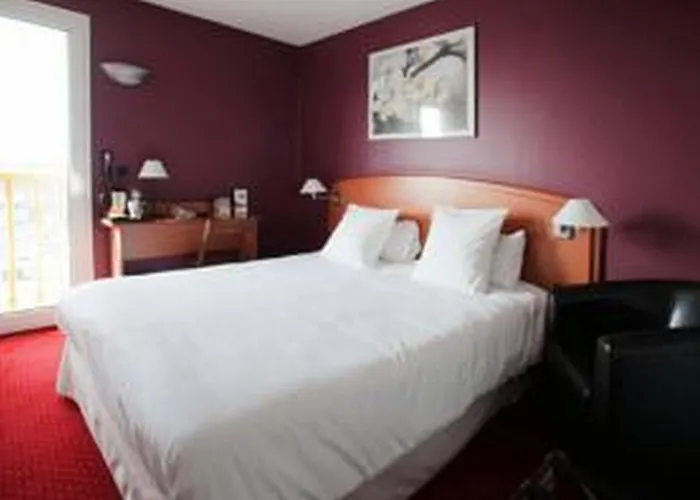 Sky Hotel Goussainville Charles de Gaulle