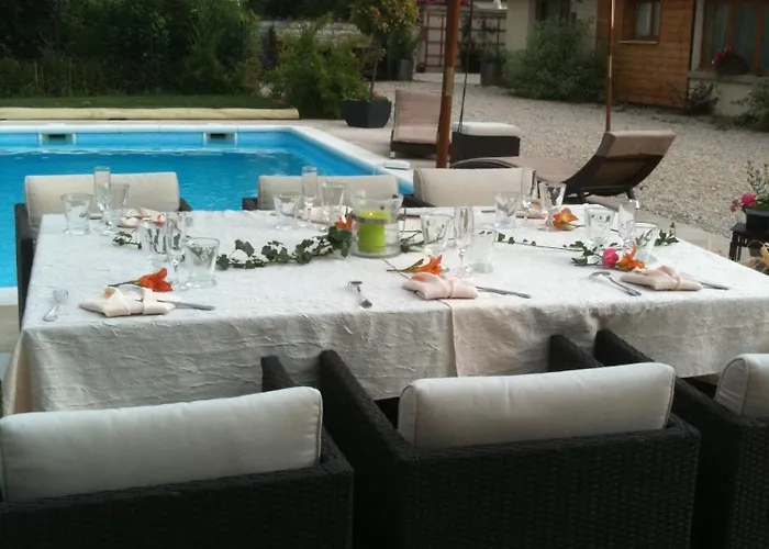 Logis Hotel La Grange Du Relais