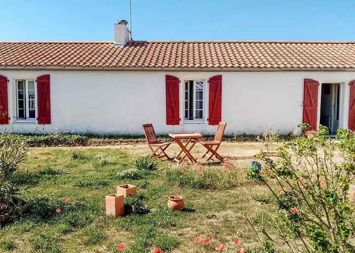 Cozy Home In St, Hilaire De Riez With Kitchen