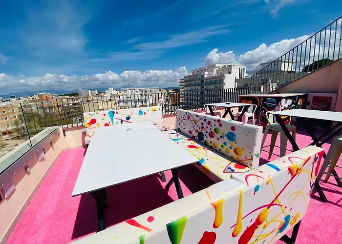 We Street Hostel - Albergue