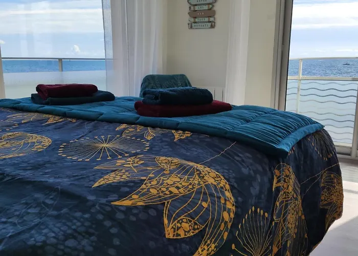 Appartement T3 de 74m2 très lumineux vue panoramique mer et plages