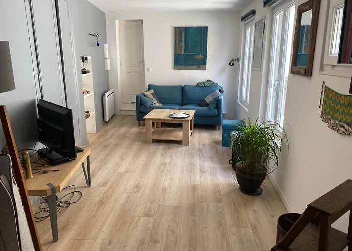 MAISONNETTE de charme avec cour privative Haute-Ville GRANVILLE