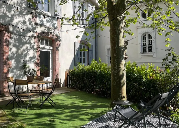 Maison A Avec Jardin Privatif Dans Domaine Des Crozes
